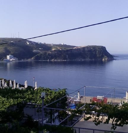 Hotel Stone House Himarë Exteriér fotografie